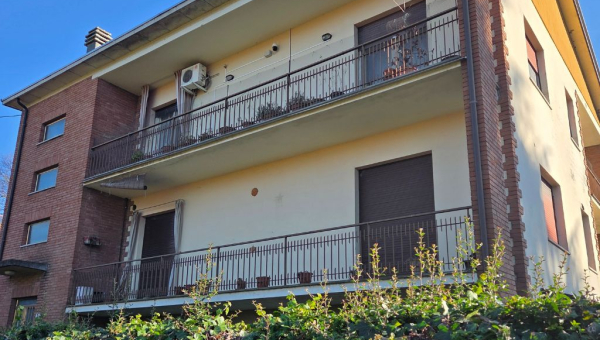 Rif. 2254 Montecchio Emilia: Villa Singola con Due Ampi Appartamenti € 340.000 